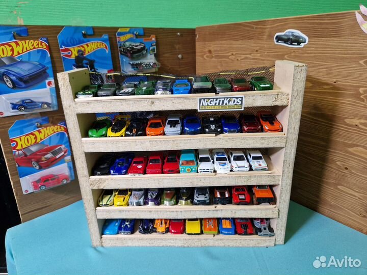 Машинка Hot Wheels track ripper запак
