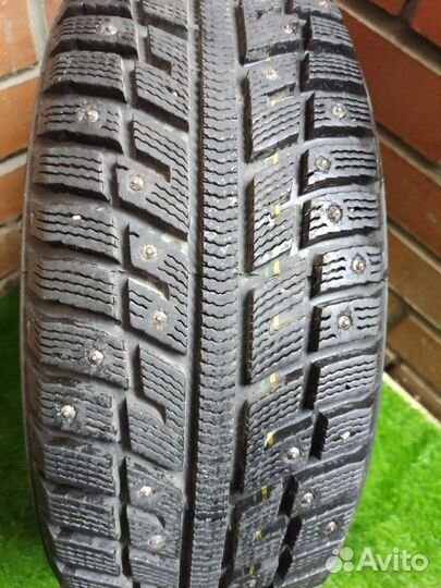 Kumho I'Zen KW22 185/55 R15 82T