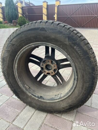 Колеса зимние 215 65 r16