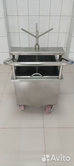 Маслобойка, тележка для творога, насос пищевой