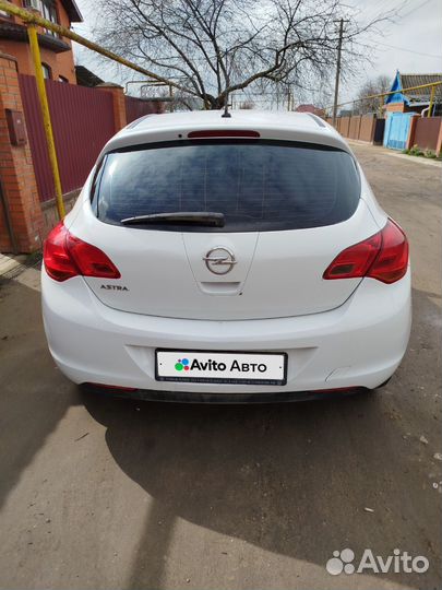 Opel Astra 1.6 МТ, 2011, 282 700 км