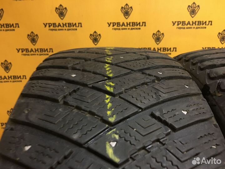 Goodyear UltraGrip Ice 215/55 R17 98T