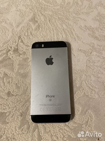 iPhone SE, 128 ГБ