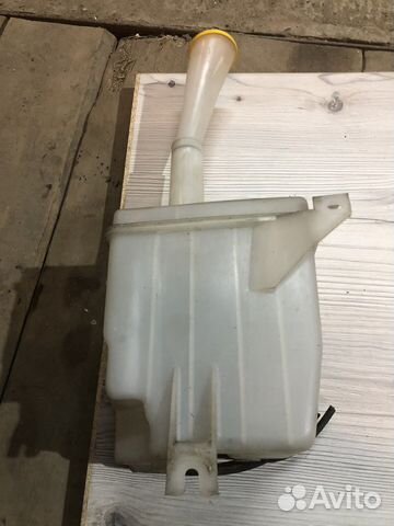 Бочок омывателя nissan liberty PM12