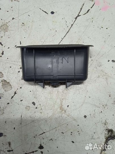 Ручка двери внутренняя Nissan Sunny Ниссан Санни