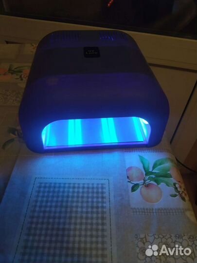 Лампа для маникюра и педикюра