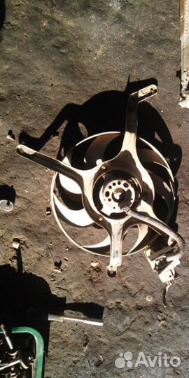 Вентилятор охлаждения Volkswagen Caddy 1.9 SDI