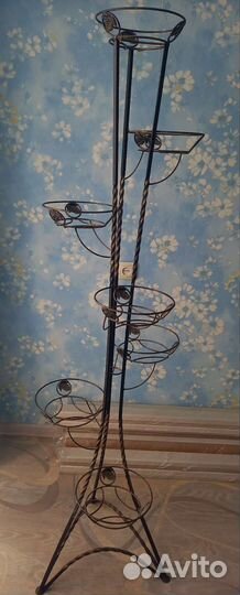 Подставка для цветов напольная металлическая