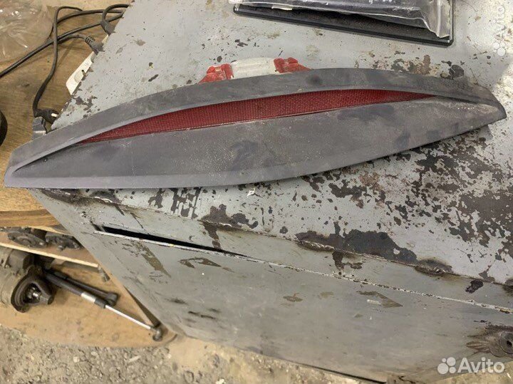 Стоп сигнал салонный Renault Megan 2