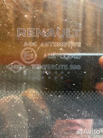 Стекло кузовное глухое Renault Arkana 1.6 H4M