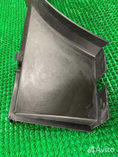 Диффузор радиатора Land Rover Range Rover L320