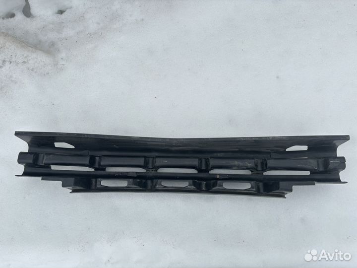 Усилитель бампера лада приора