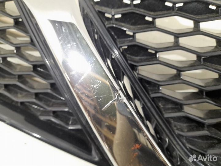 Решетка радиатора передняя Nissan Qashqai