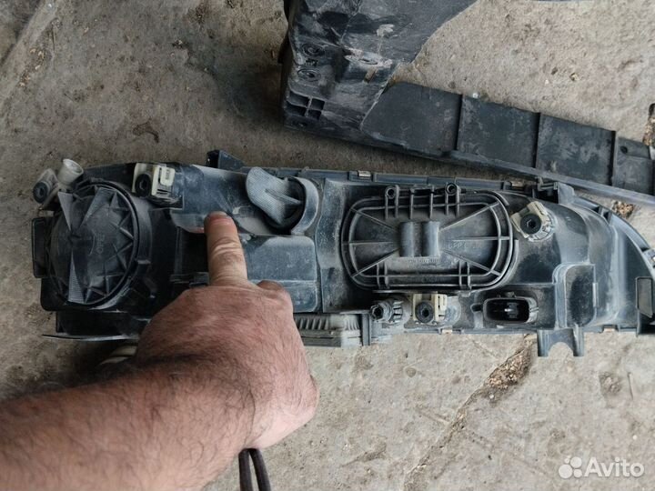 Фара левая mazda 3