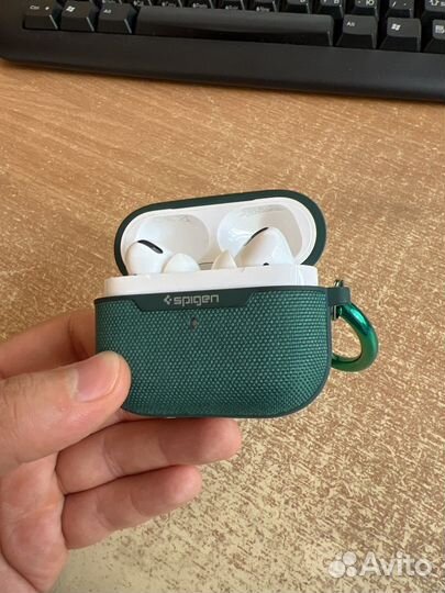 Apple AirPods Pro A2084 (зарядный футляр A2190)