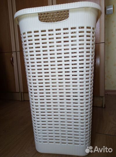 Корзина для белья с крышкой 50 л