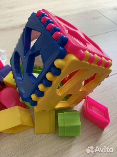 Развивающие игрушки