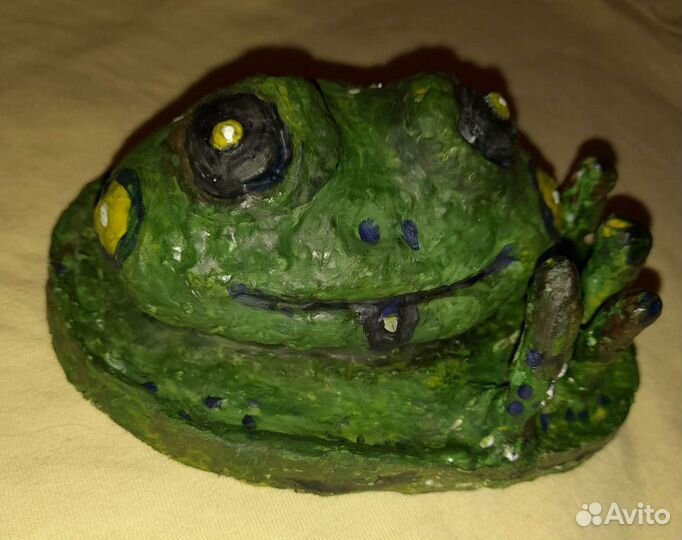 Фигура лягушка