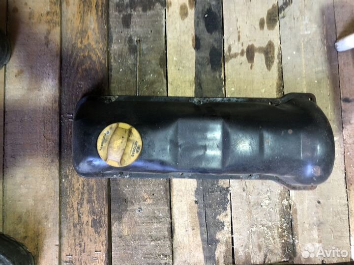 Клапанная крышка ваз 21213