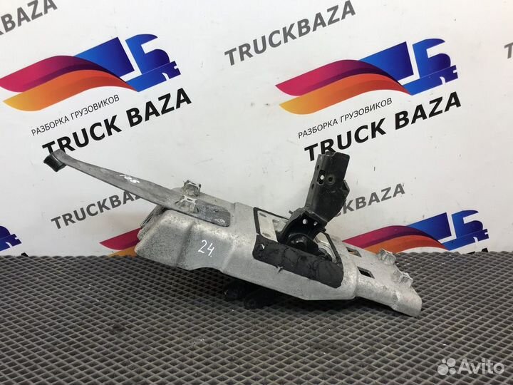 1925894 Кронштейн крепления кулисы Daf XF106