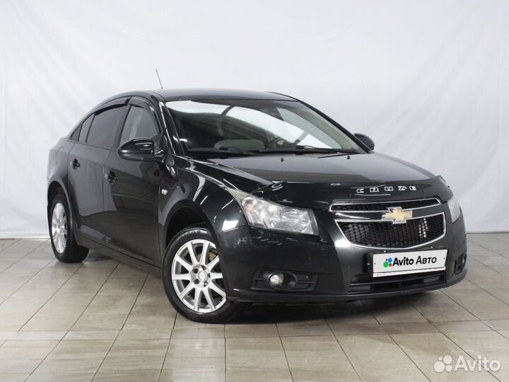 Chevrolet Cruze 1.8 AT, 2011, 236 276 км