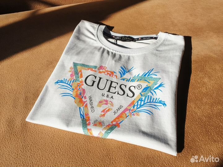 Футболка Guess