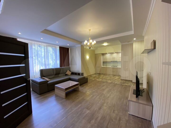 2-к. квартира, 65 м², 4/6 эт.