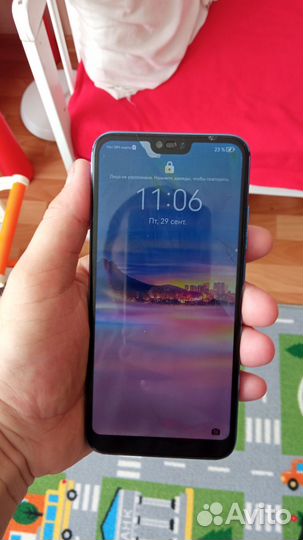 Телефон honor 10