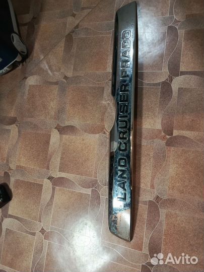 Накладка на багажник Toyota Land Cruiser