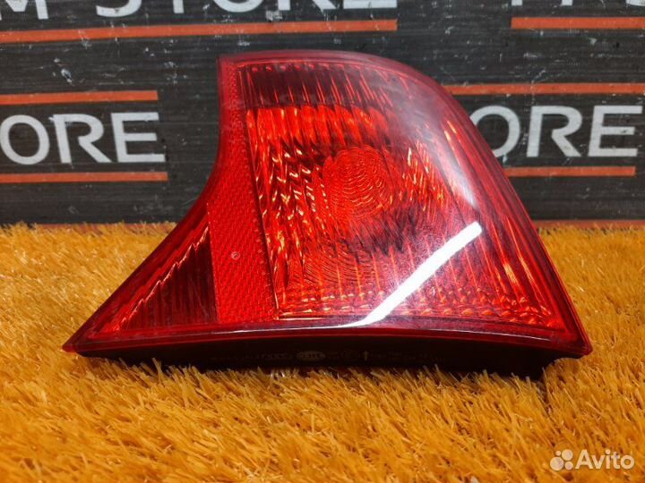 Фонарь крышки багажника задний правый Audi A4
