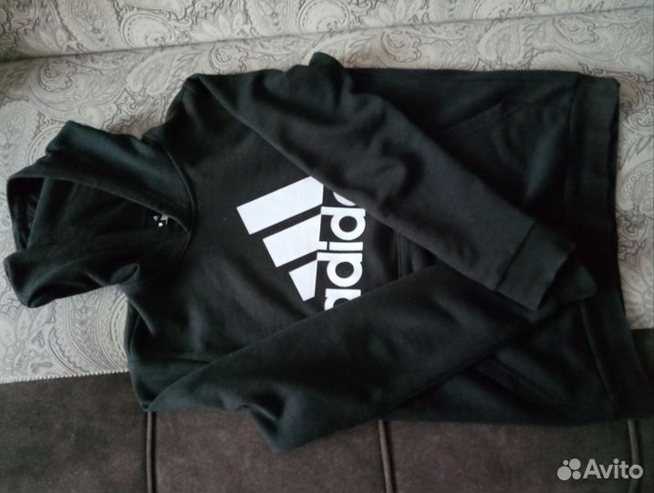 Спортивный костюм adidas