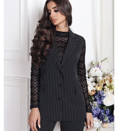 Брючный костюм женский