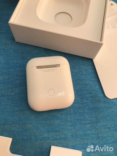 AirPods 2 кейс