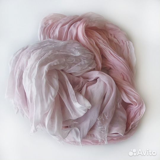 Палантин розово-серый шелковый
