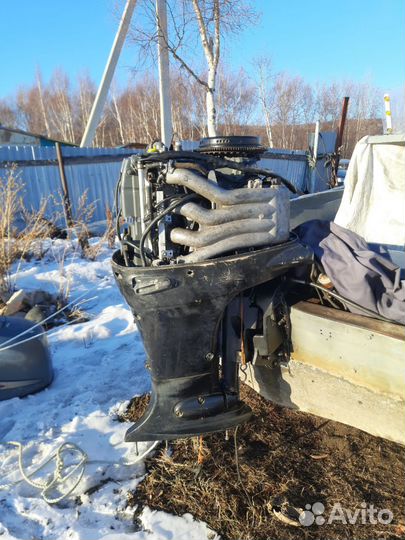 Продам лодочный мотор Suzuki140