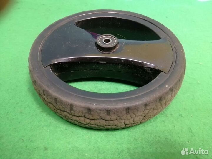 Колесо на коляску Luxmom