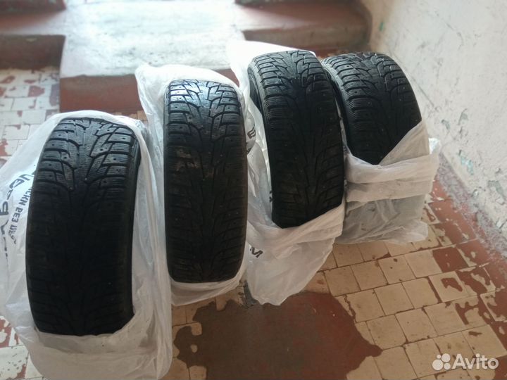Hankook Winter I'Pike 205/50 R17