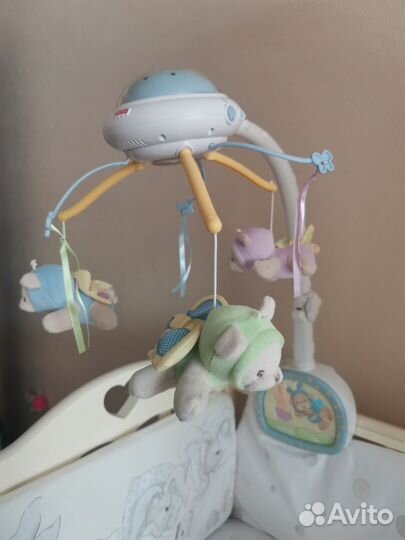 Музыкальный мобиль на кроватку Fisher Price