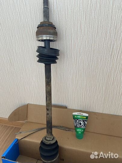 Вал приводной в сборе на Renault Logan 1