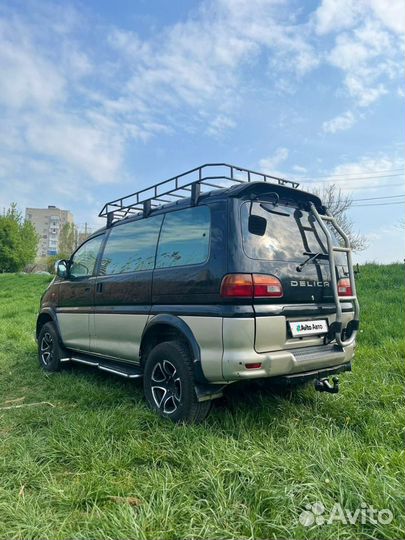 Mitsubishi Delica 2.8 AT, 1997, 300 900 км