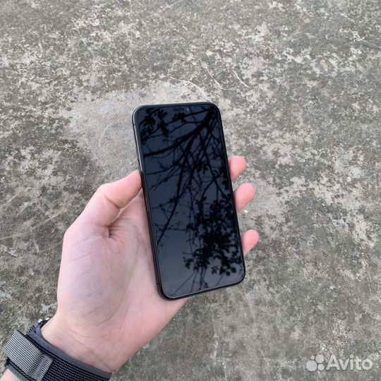 iPhone Xs, 64 ГБ