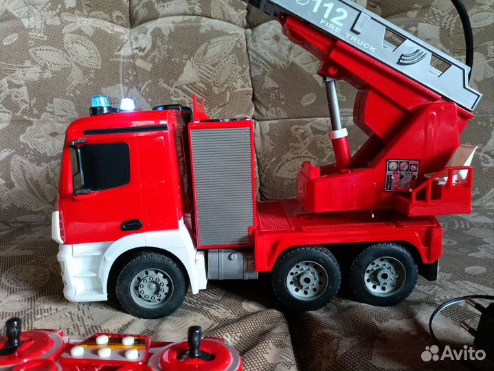 Радиоуправляемая пожарная машина большая, 47 см