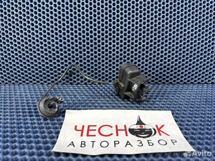 Моторчик лючка бензобака VW Tiguan/Тигуан