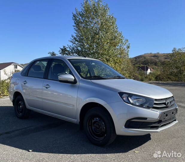 LADA Granta 1.6 МТ, 2023, 130 км