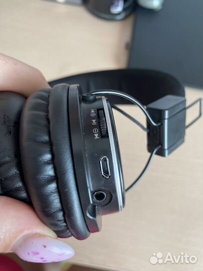 Беспроводные наушники