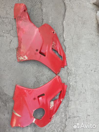 Боковой пластик на Kawasaki zxr 400l