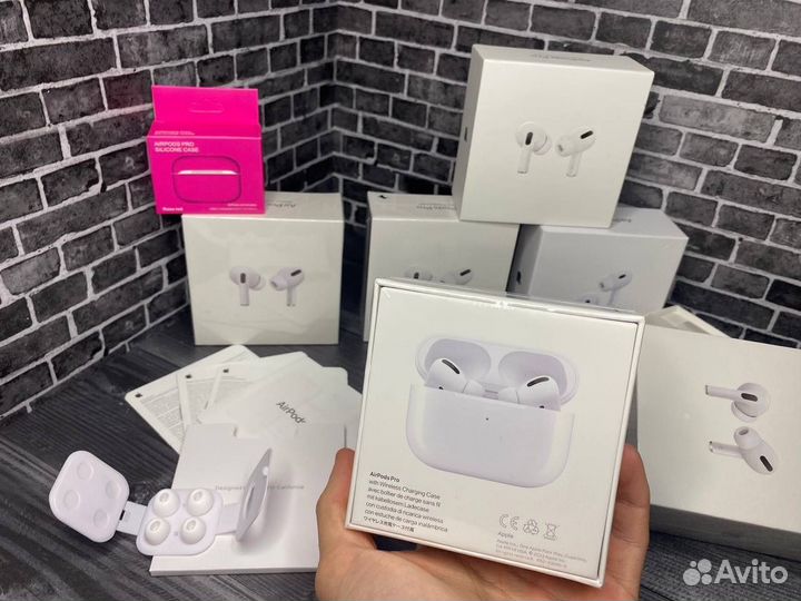 Беспроводные наушники AirPods Pro + чехол в