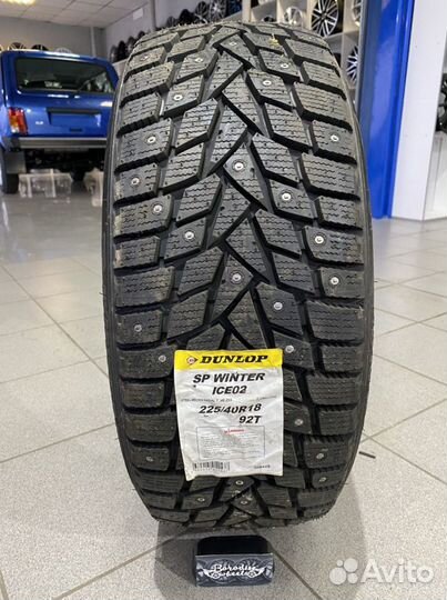 Dunlop SP Winter Ice 02 225/40 R18