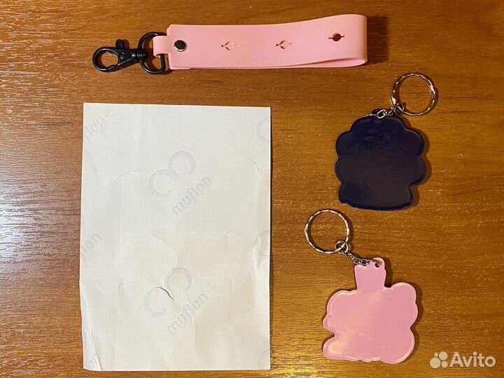 Брелки Милана Хаметова + стикеры