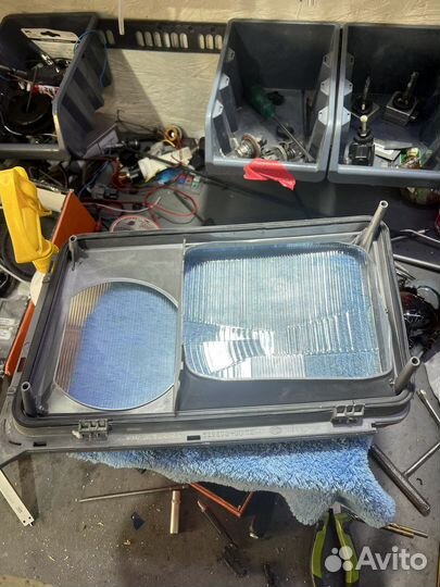 Стекло фары правое мерседес w124